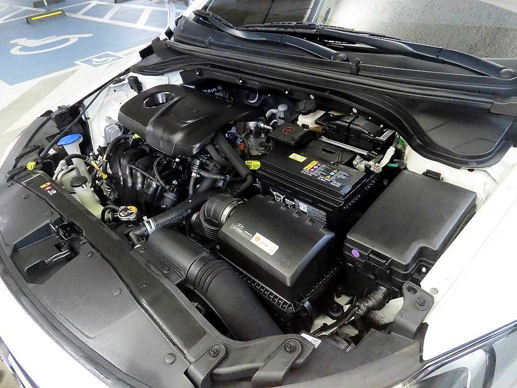 HYUNDAI Avante 2018 - Importación desde Corea - HF Imports Iquique - Foto 18