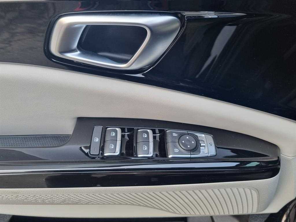 KIA Carnival - Vista 10