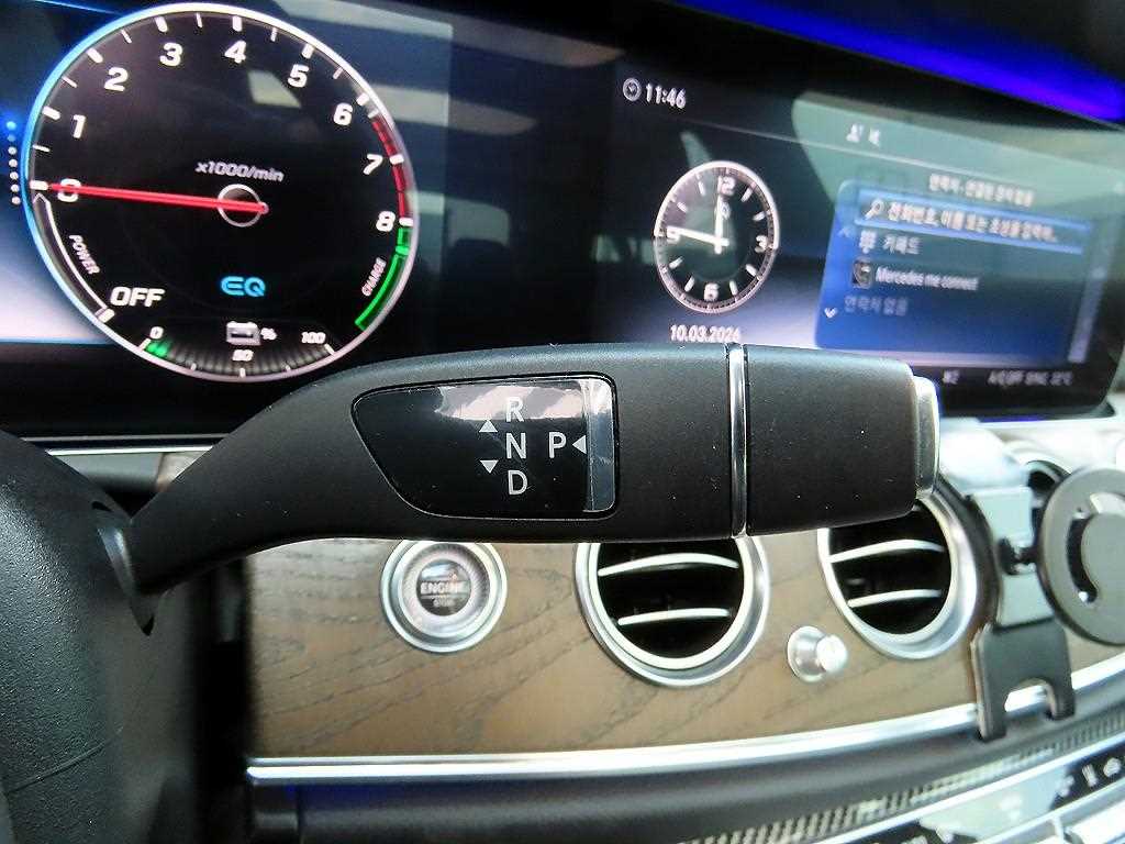 Mercedes Benz E class - Vista 10