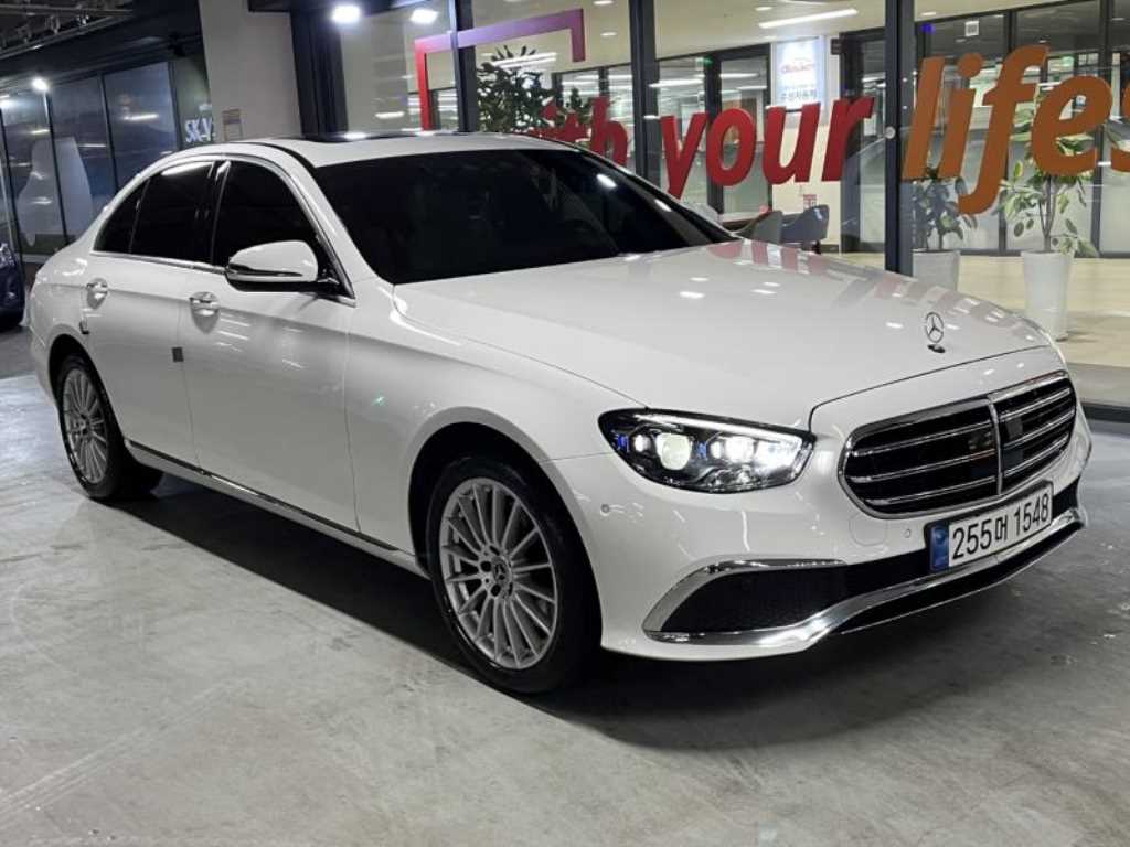 Mercedes Benz E class - Vista 6