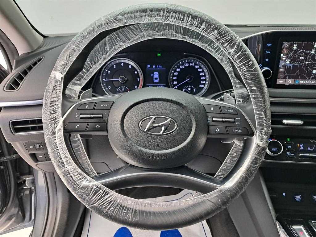 HYUNDAI Sonata - Vista 7