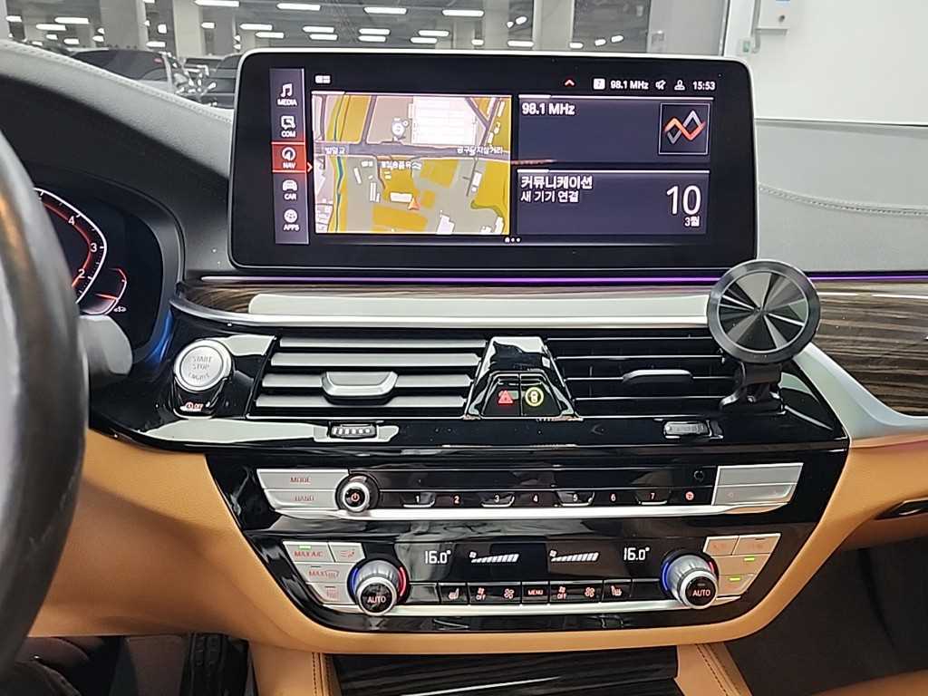 BMW 5 Series - Vista 10