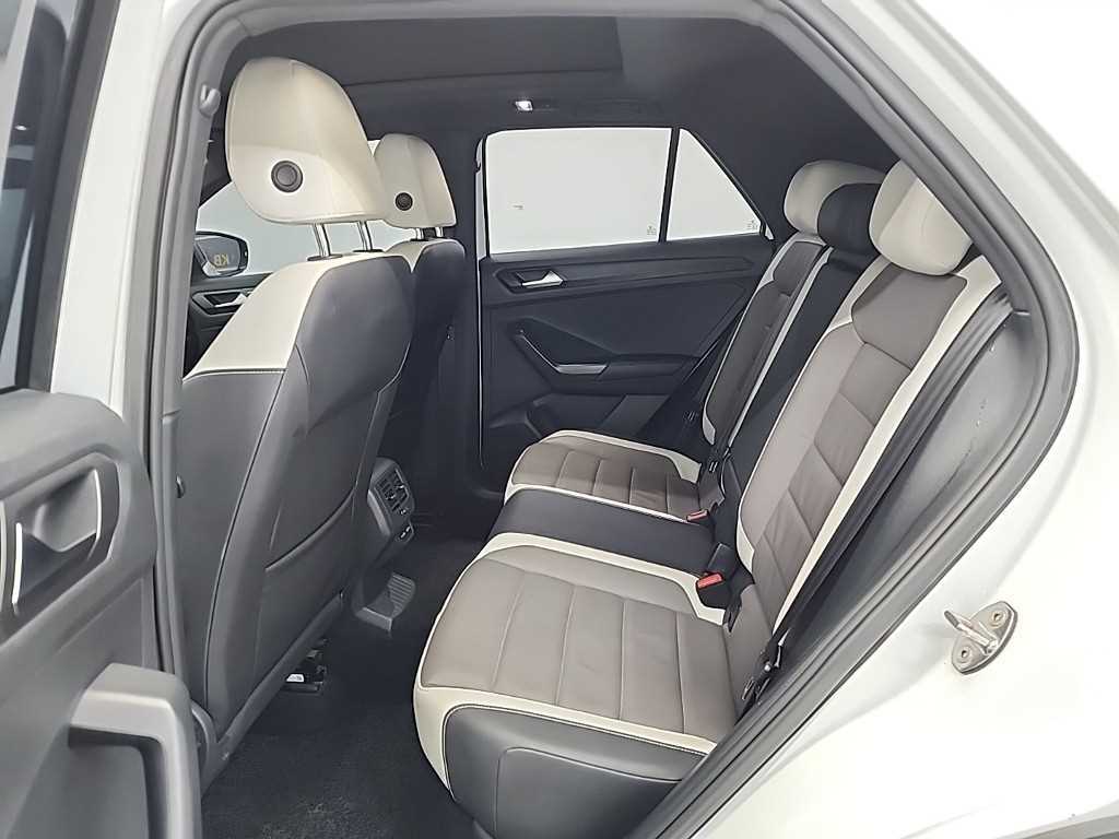 Volkswagen T-Roc - Vista 12