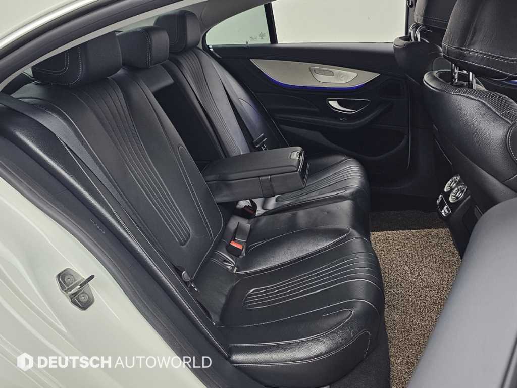 Mercedes Benz CLS Class - Vista 12