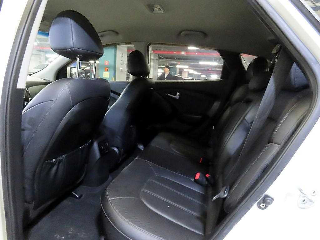 HYUNDAI Tucson - Vista 7