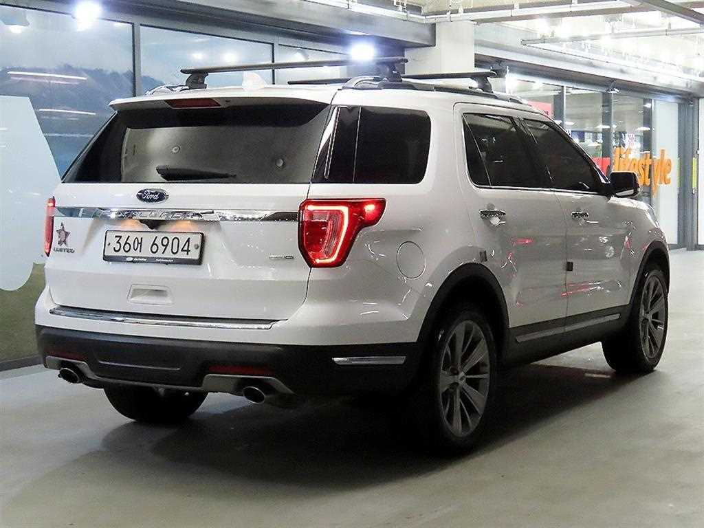 Ford Explorer - Vista 4