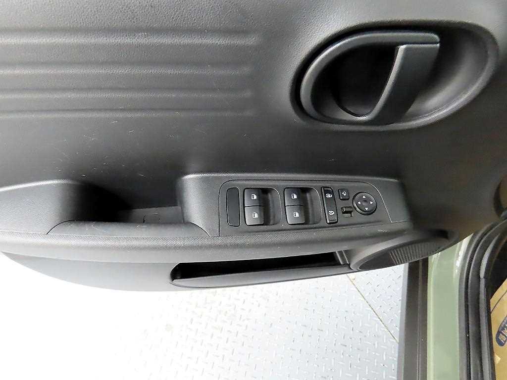 HYUNDAI Casper - Vista 11