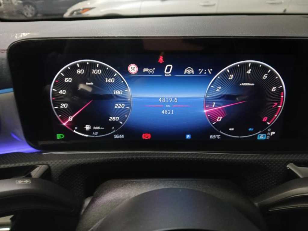 Mercedes Benz CLA Class - Vista 9