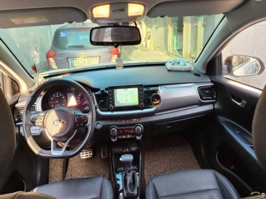 KIA Stonic - Vista 3