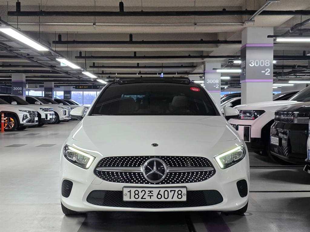 Mercedes Benz A Class - Vista 3