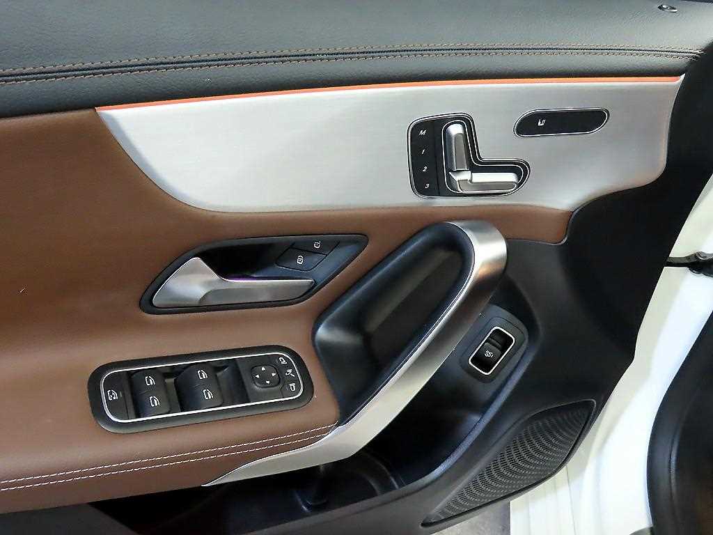 Mercedes Benz CLA Class 2021 Blanco - Importación desde Corea - HF Imports Iquique - Foto 17