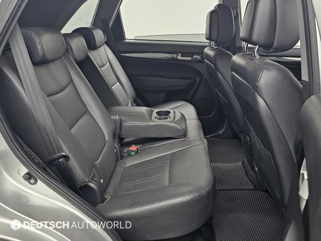 KIA Sorento - Vista 12