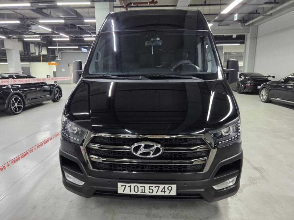 HYUNDAI Solati - Vista 3