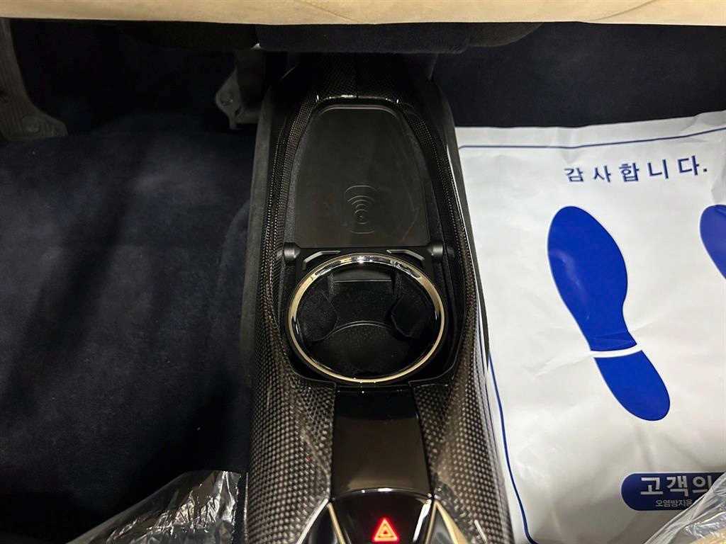 Ferrari 296 - Vista 11