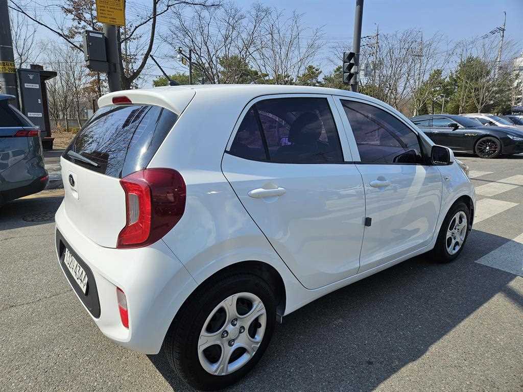 KIA Morning - Vista 4