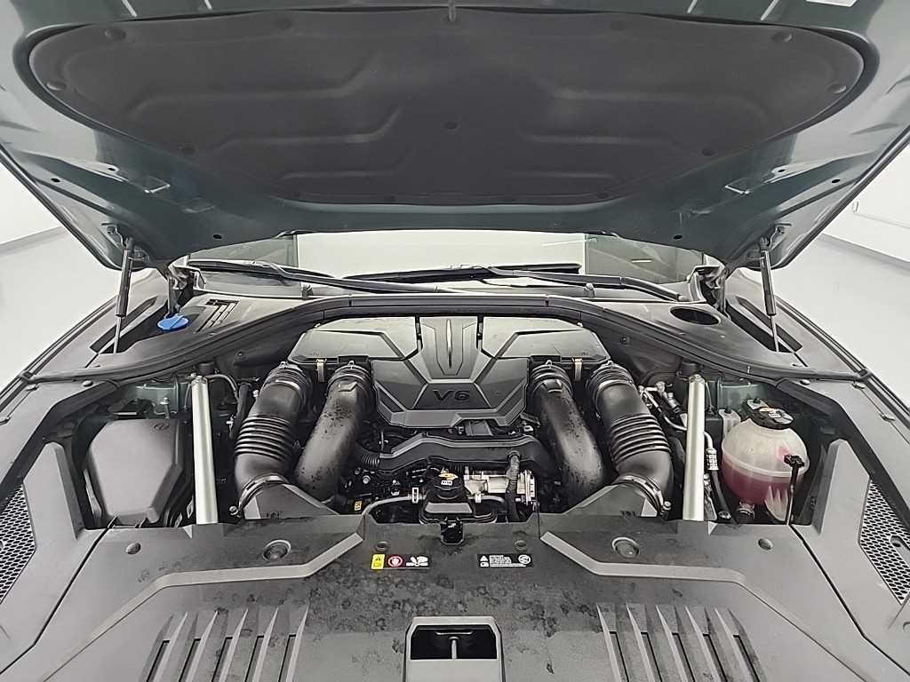 Genesis GV70 - Vista 5