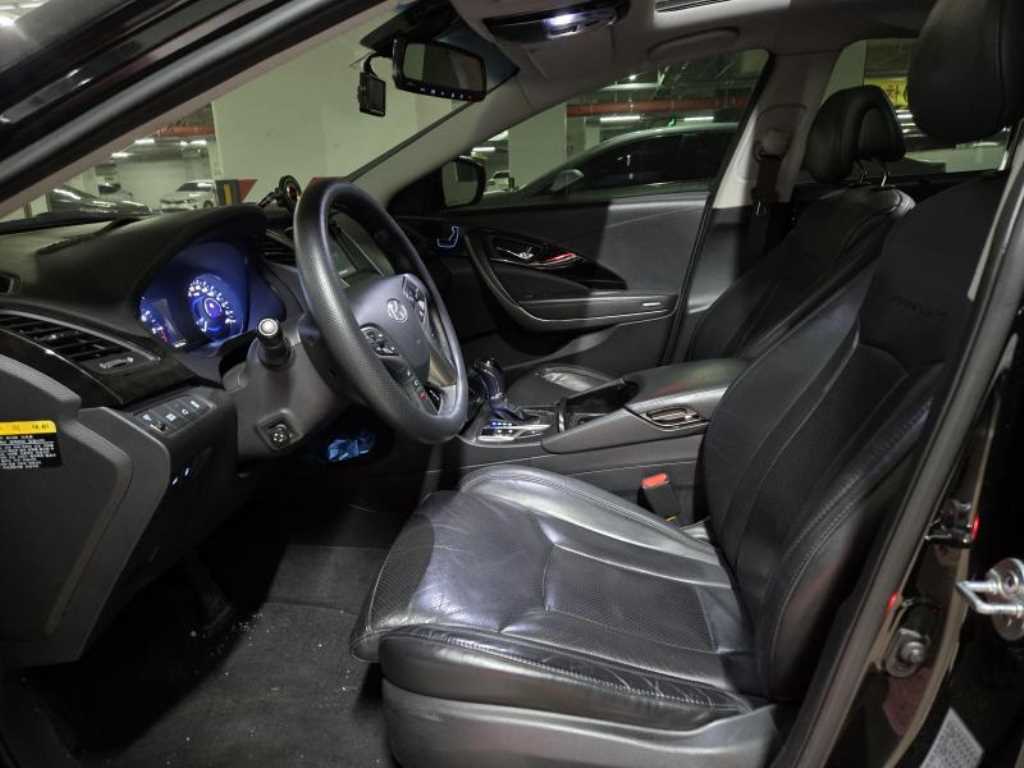 HYUNDAI Grandeur - Vista 3