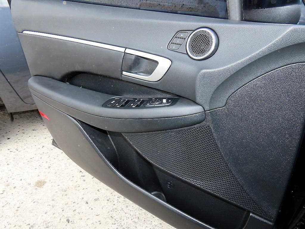 HYUNDAI Sonata - Vista 11