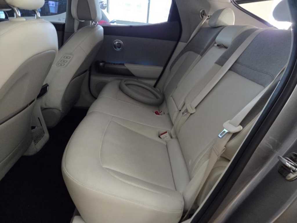 Genesis GV60 - Vista 7