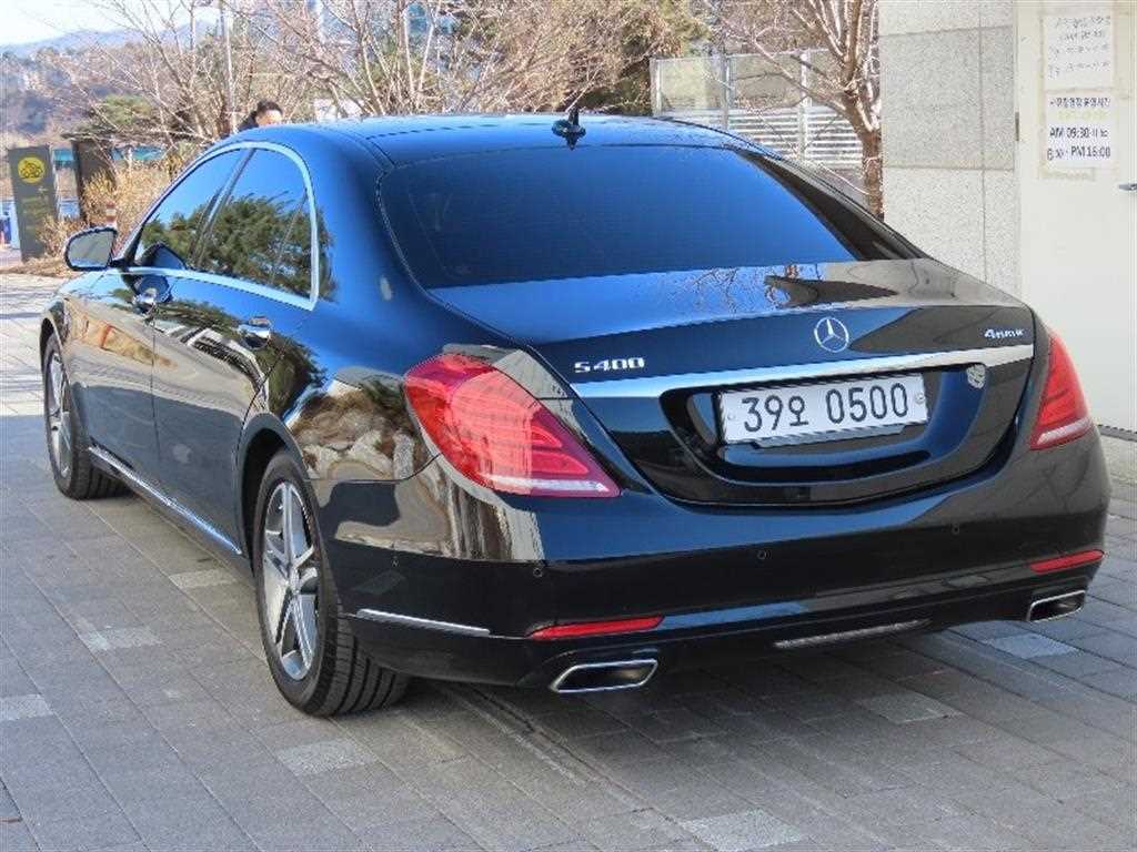 Mercedes Benz S Class - Vista 4