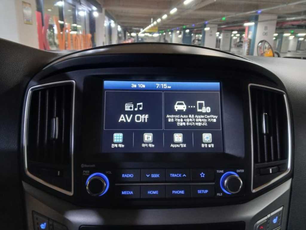 HYUNDAI Starex - Vista 9