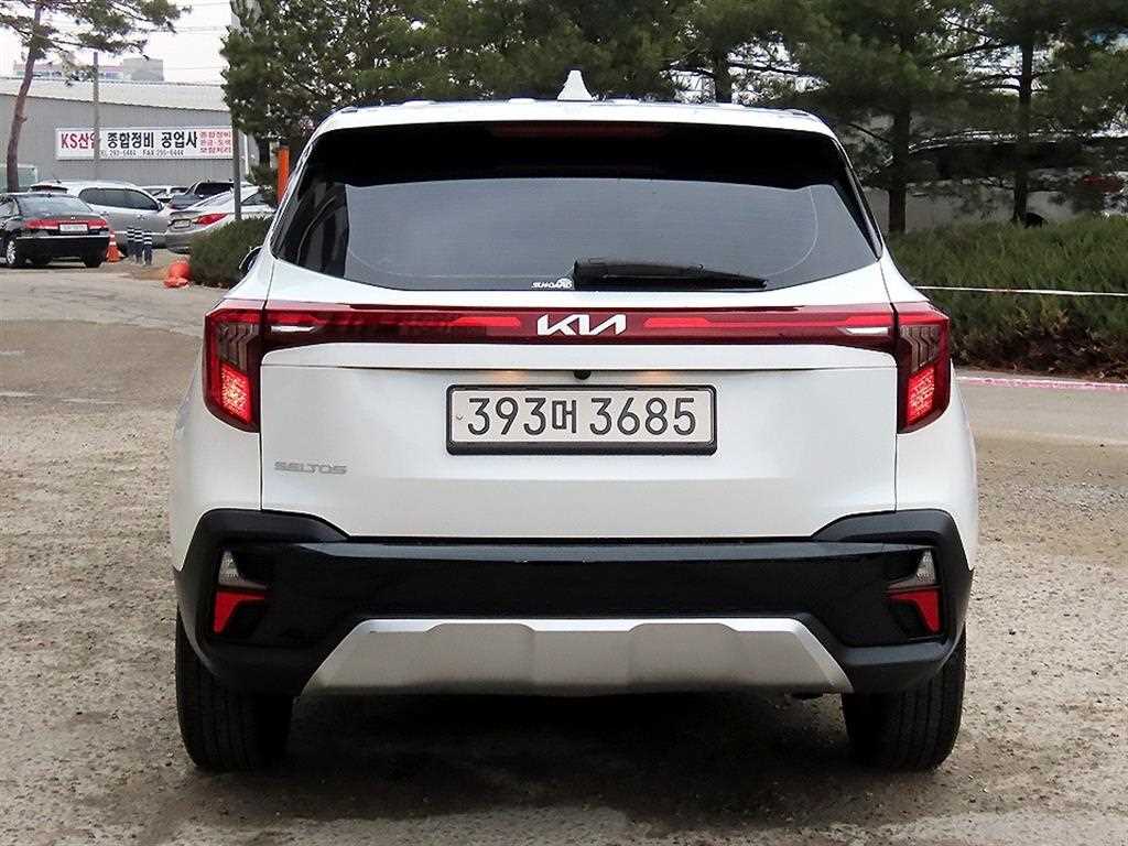 KIA Seltos - Vista 4