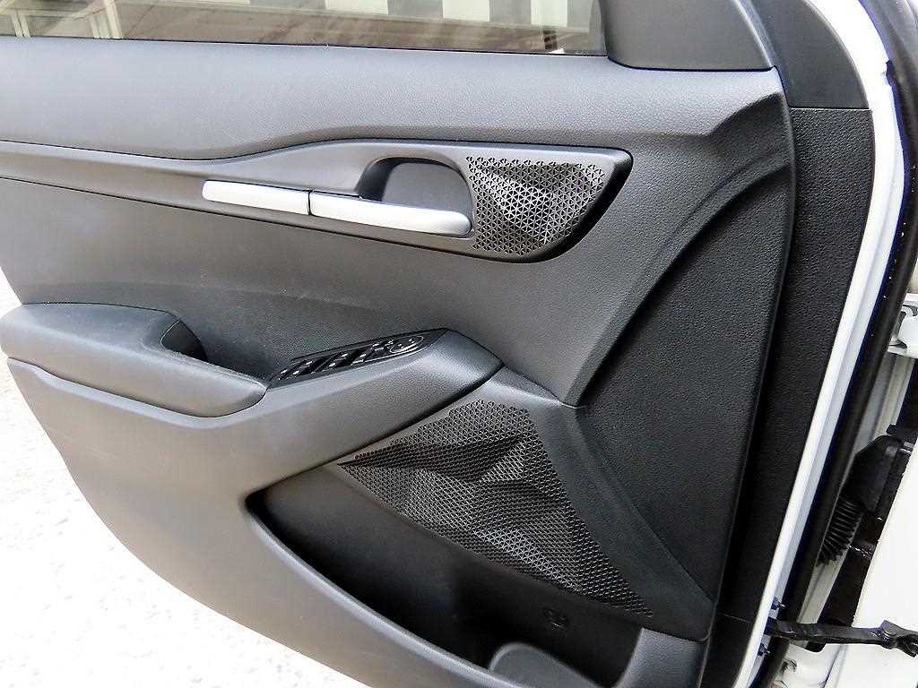 KIA Seltos - Vista 11