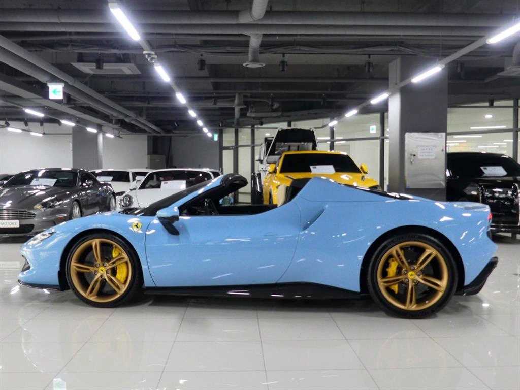 Ferrari 296 - Vista 4