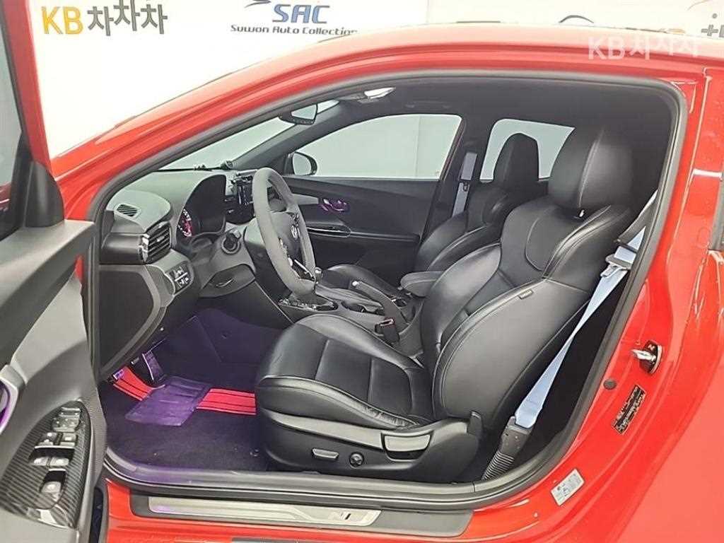 HYUNDAI Veloster - Vista 11