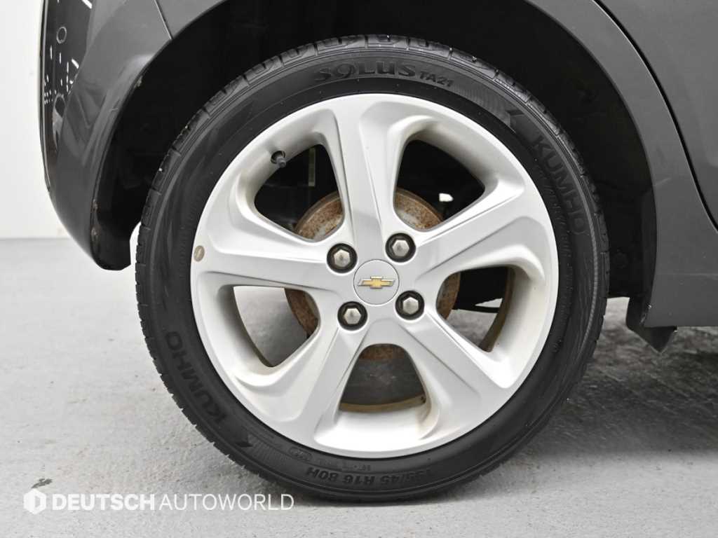 Chevrolet Spark - Vista 5