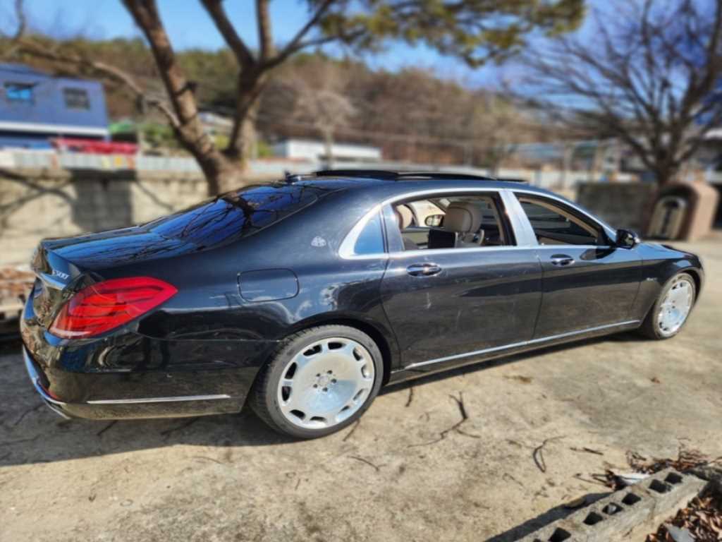 Mercedes Benz S Class - Vista 4