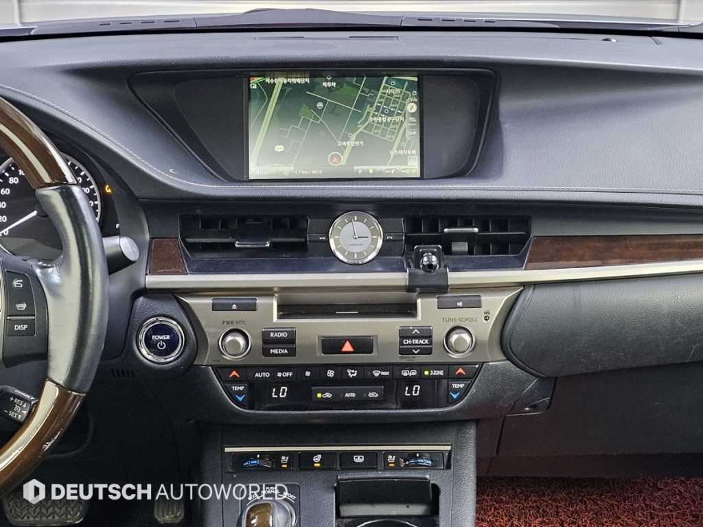 Lexus ES 2014 Plateado - Importación desde Corea - HF Imports Iquique - Foto 14