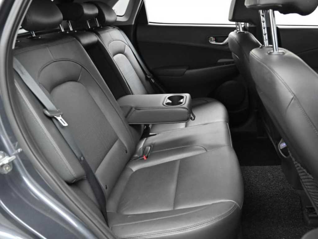 HYUNDAI Kona - Vista 12