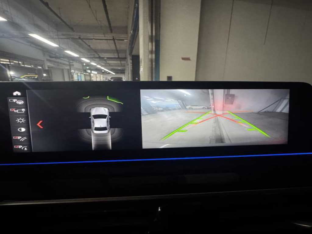 BMW 5 Series - Vista 5