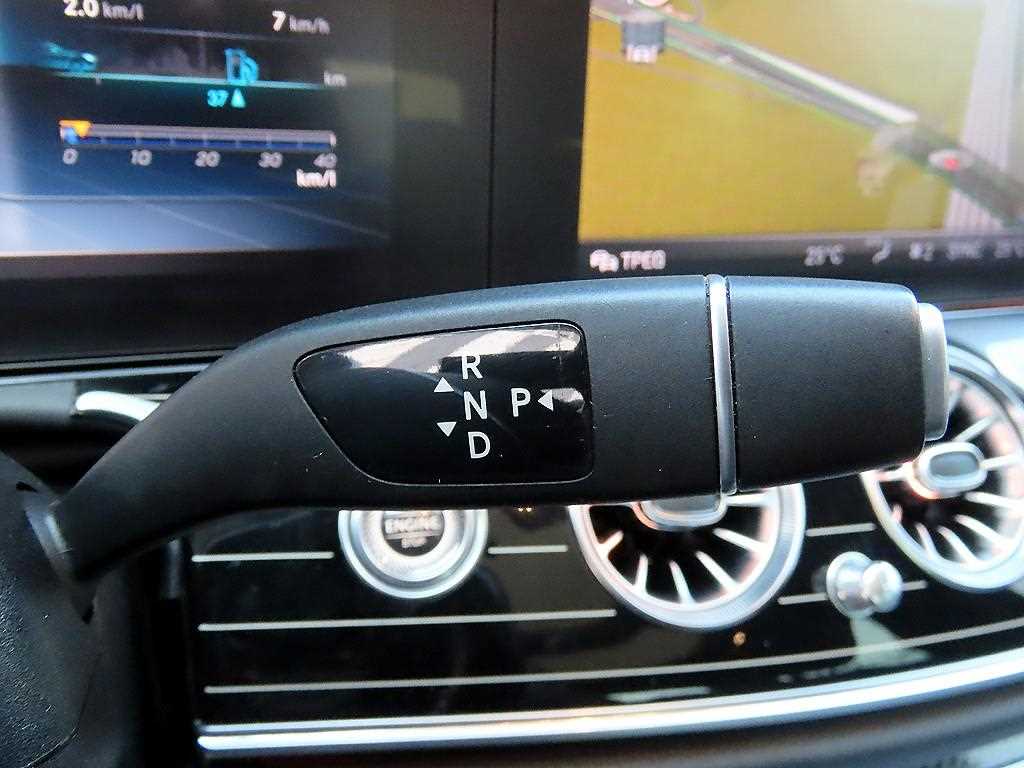 Mercedes Benz E class - Vista 11