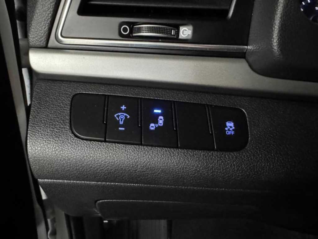 HYUNDAI Avante 2018 - Importación desde Corea - HF Imports Iquique - Foto 14