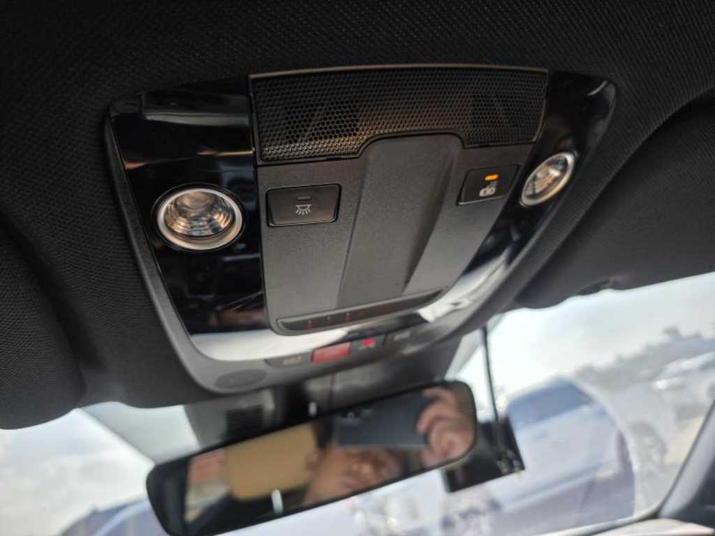 KIA Sorento - Vista 12