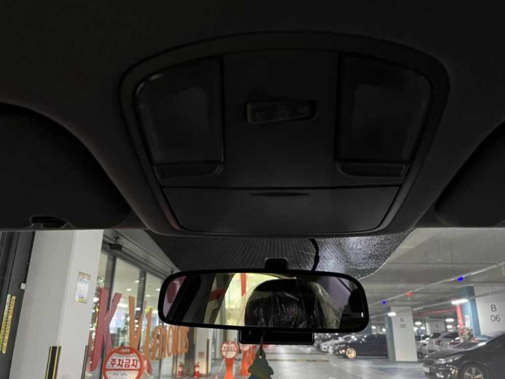 HYUNDAI Avante - Vista 7