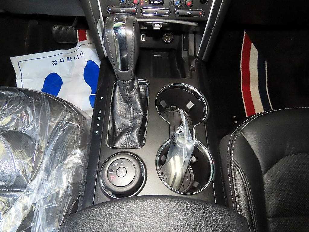 Ford Explorer - Vista 12