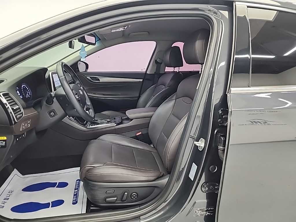 HYUNDAI Grandeur - Vista 11