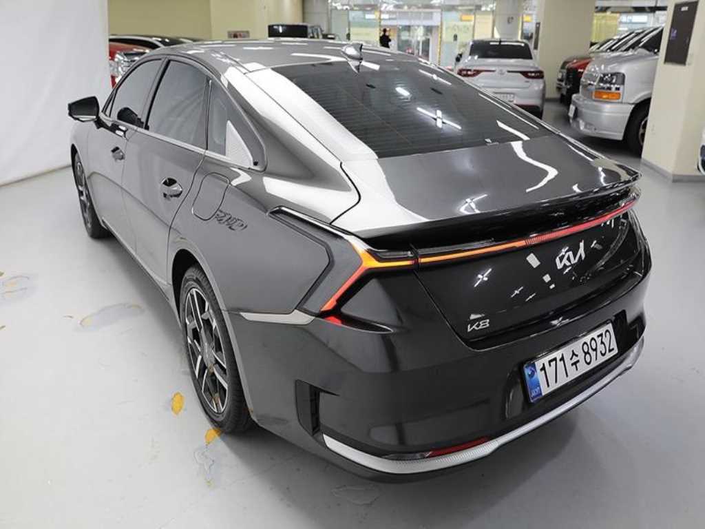 KIA K8 - Vista 6