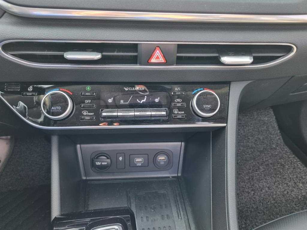 HYUNDAI Sonata - Vista 10