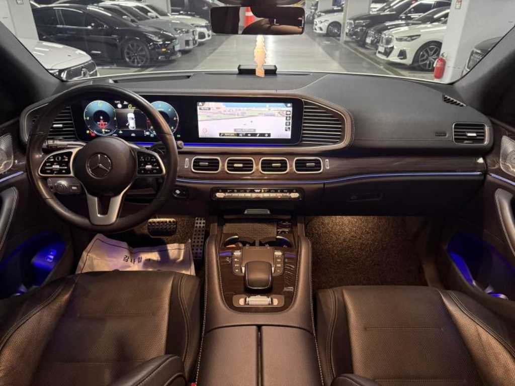 Mercedes Benz GLE Class - Vista 7