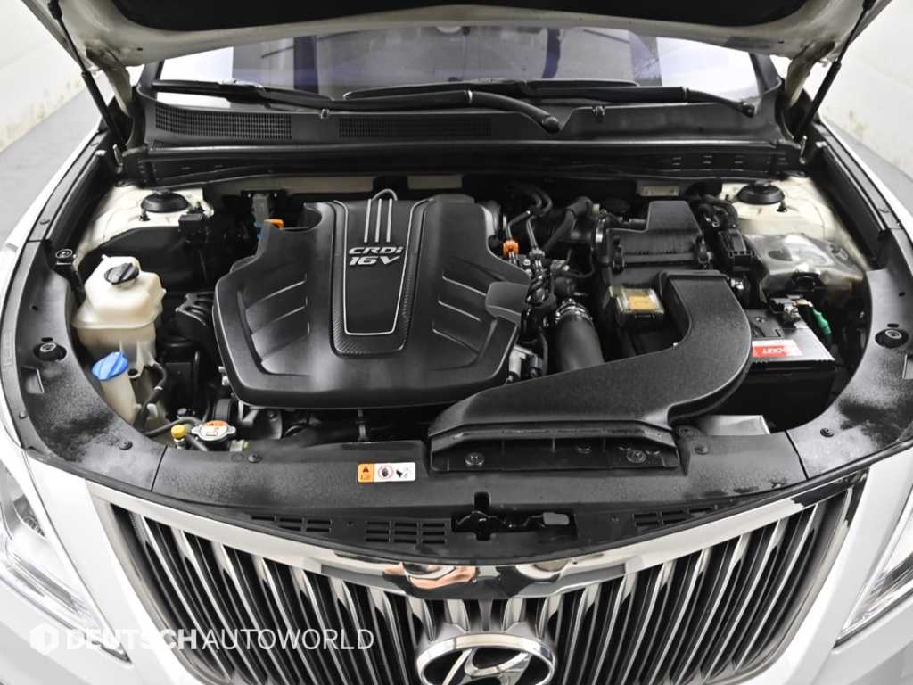 HYUNDAI Grandeur - Vista 6