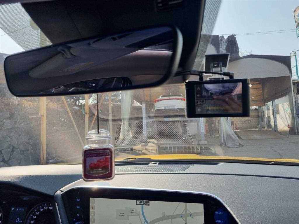 HYUNDAI Sonata - Vista 11