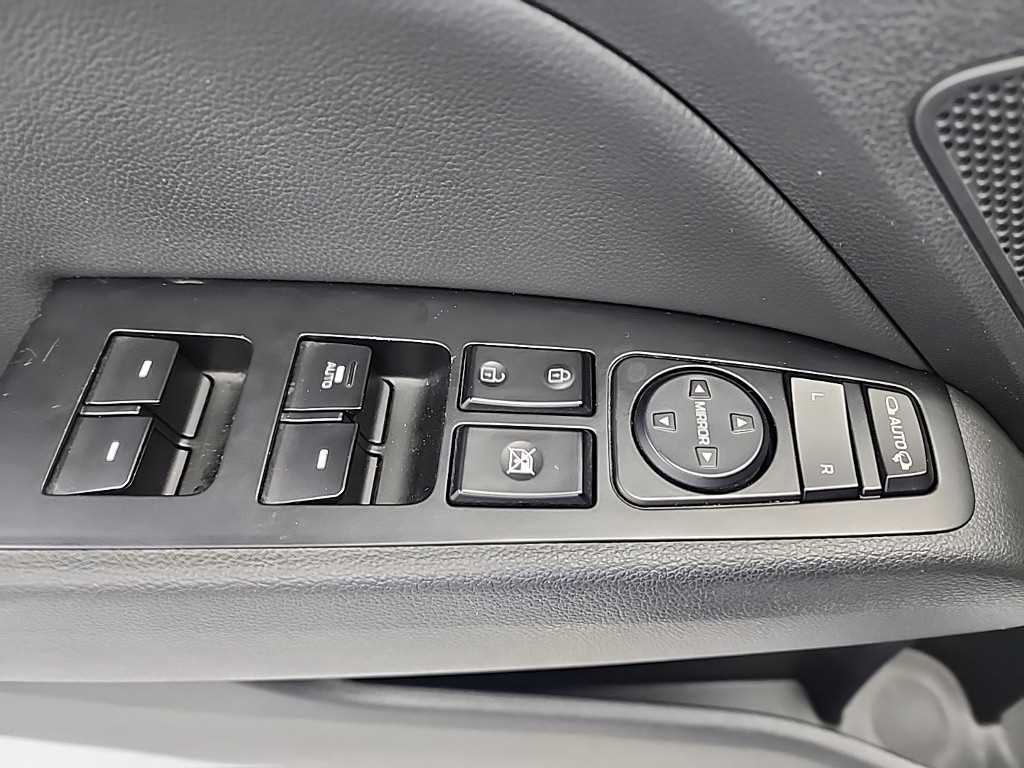 HYUNDAI Avante 2019 Blanco - Importación desde Corea - HF Imports Iquique - Foto 16