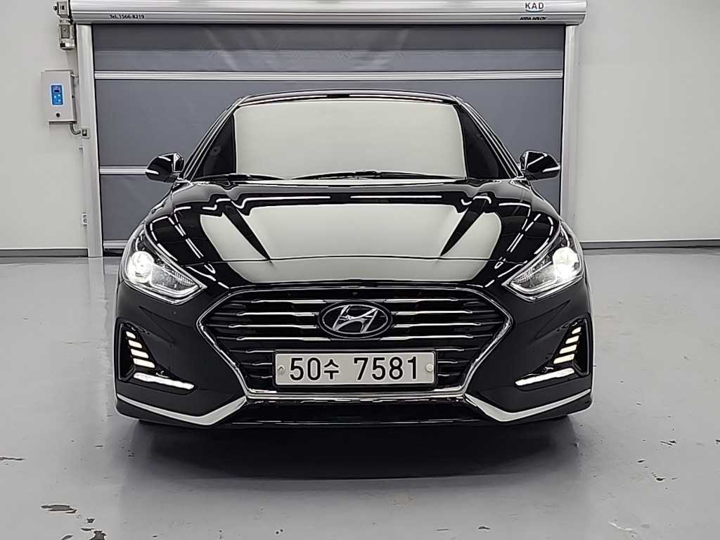 HYUNDAI Sonata - Vista 2