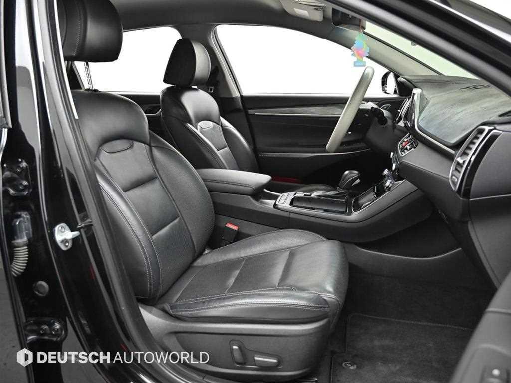 HYUNDAI Grandeur - Vista 11