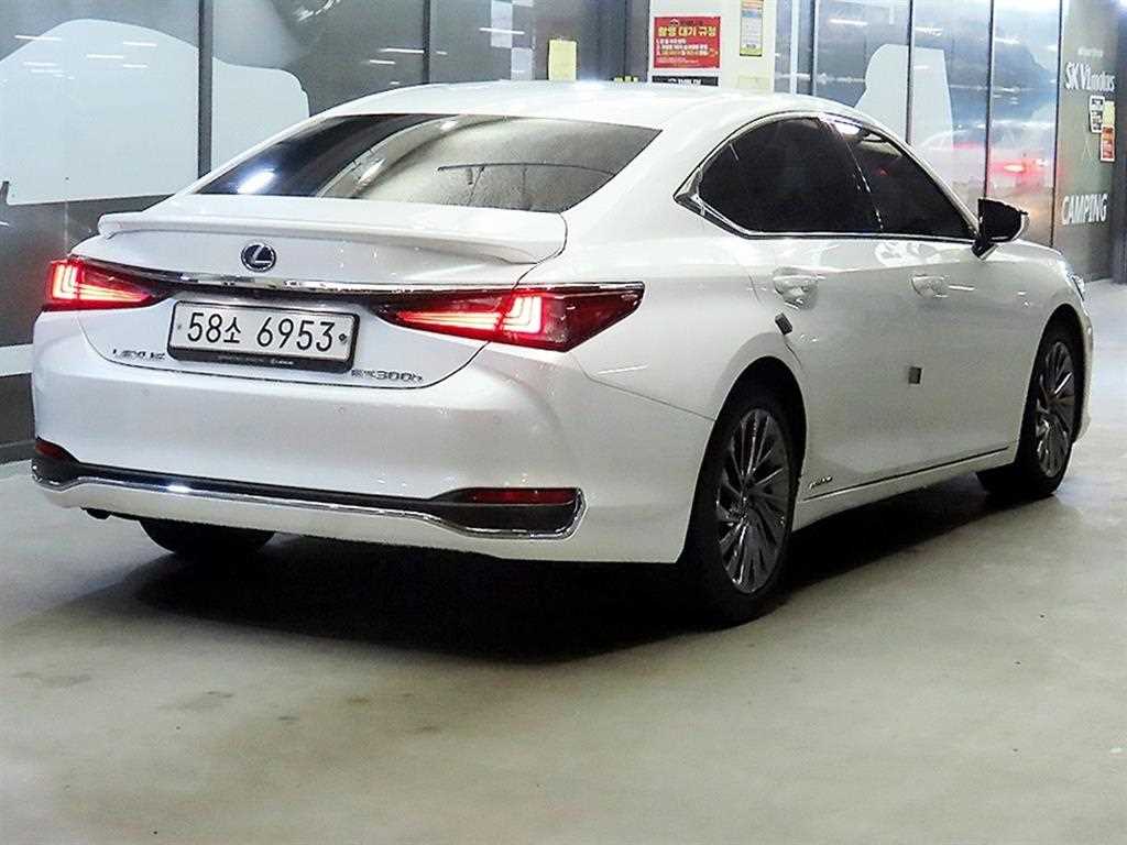 Lexus ES - Vista 4