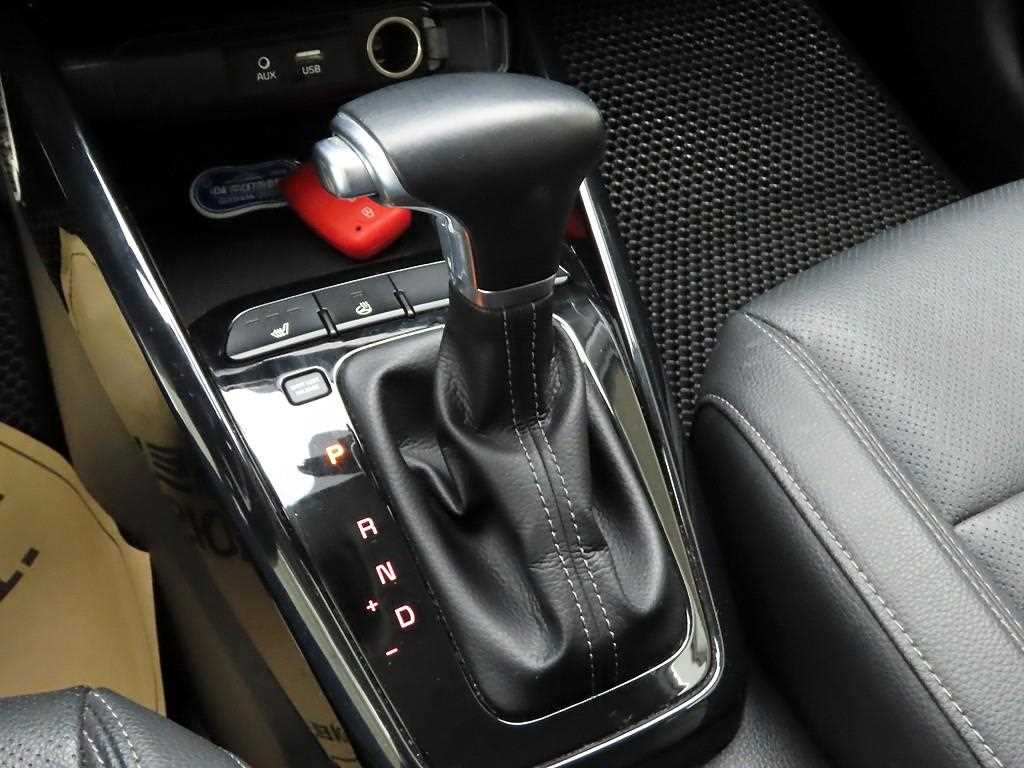 KIA Stonic - Vista 10